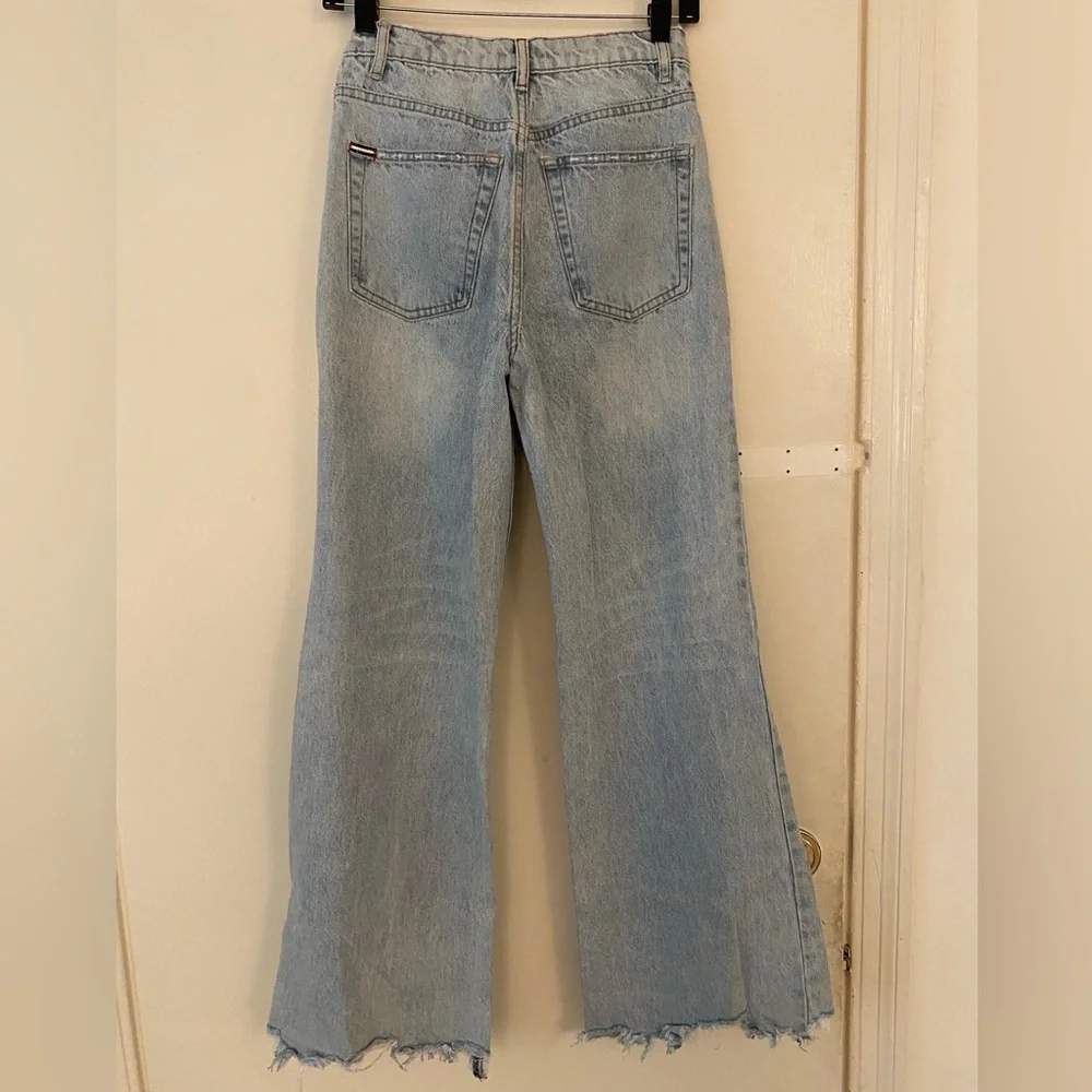 Alice + Olivia Light Blue Distressed Wide Leg Jeans - Picture 2 of 3